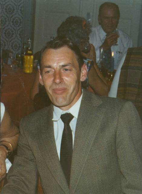 ave_0025 Gerts far L�ders.