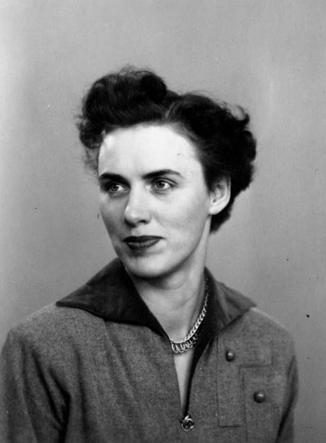 ave_0132 Agnete. Fotoalbum tekst: Nete 1954