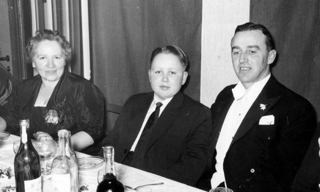 ave_0203 Den �ldste af farbror Svends b�rn, Ole Christians konfirmation