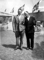 ave_0148 Dyrskue p� Bellah�j, da Gerts far havde plads p� Ottestrup hovedg�rd ved �rslev/Nordrup. Personen til h�jre er fra g�rden.