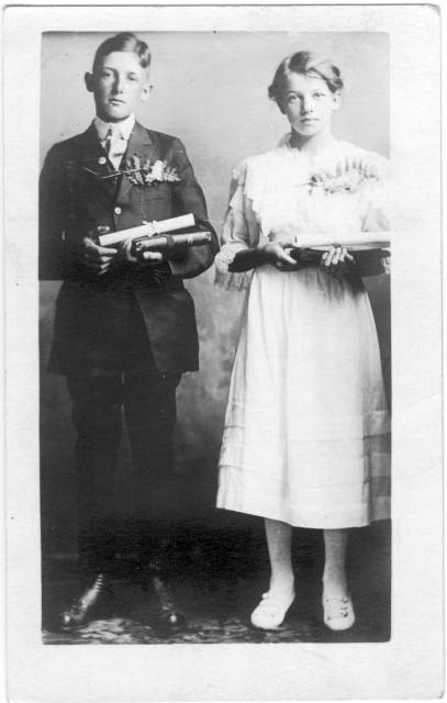 album2_03a Billede sendt hjem fra USA. P� bagsiden st�r der 